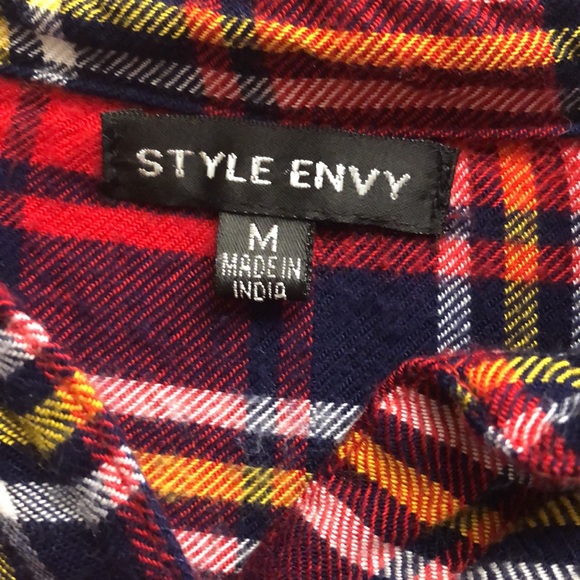 Style Envy Red Plaid Flannel Crop Top Medium M - Picture 2 of 7